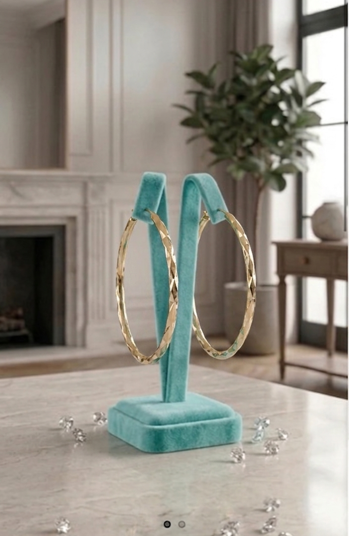 Valentina Hoops